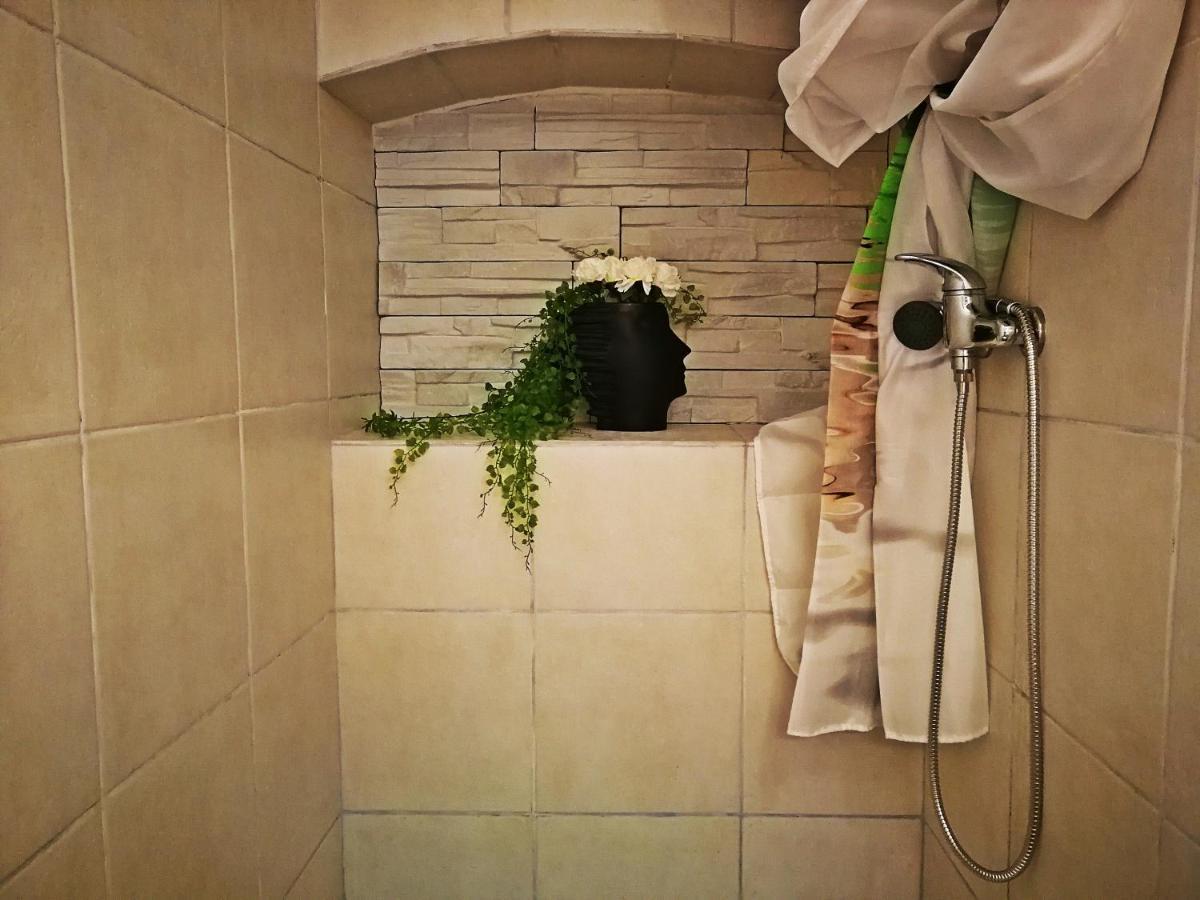 Paradise Jacuzzi & Sauna Ika Εξωτερικό φωτογραφία