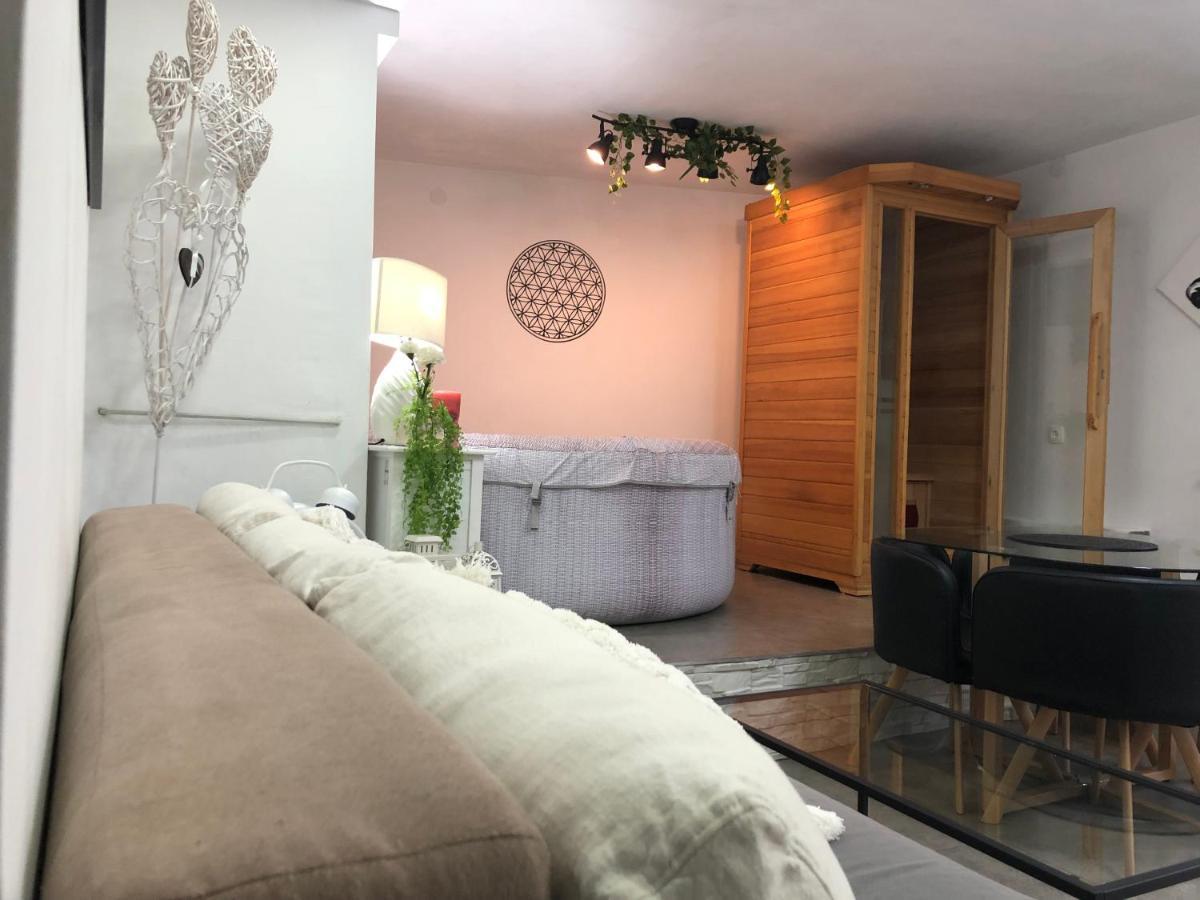 Paradise Jacuzzi & Sauna Ika Εξωτερικό φωτογραφία